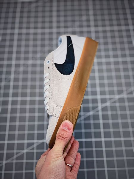 Nike Blazer Low 77 2022新款 木屑紋鞋底復古低幫開拓者男女款板鞋