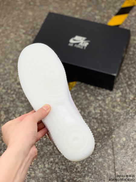 Nike Air Force 1 07 2022新款 空軍一號男女款低幫運動板鞋